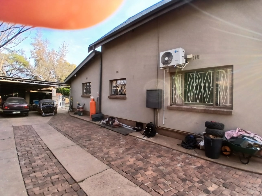 5 Bedroom Property for Sale in Kuruman Northern Cape
